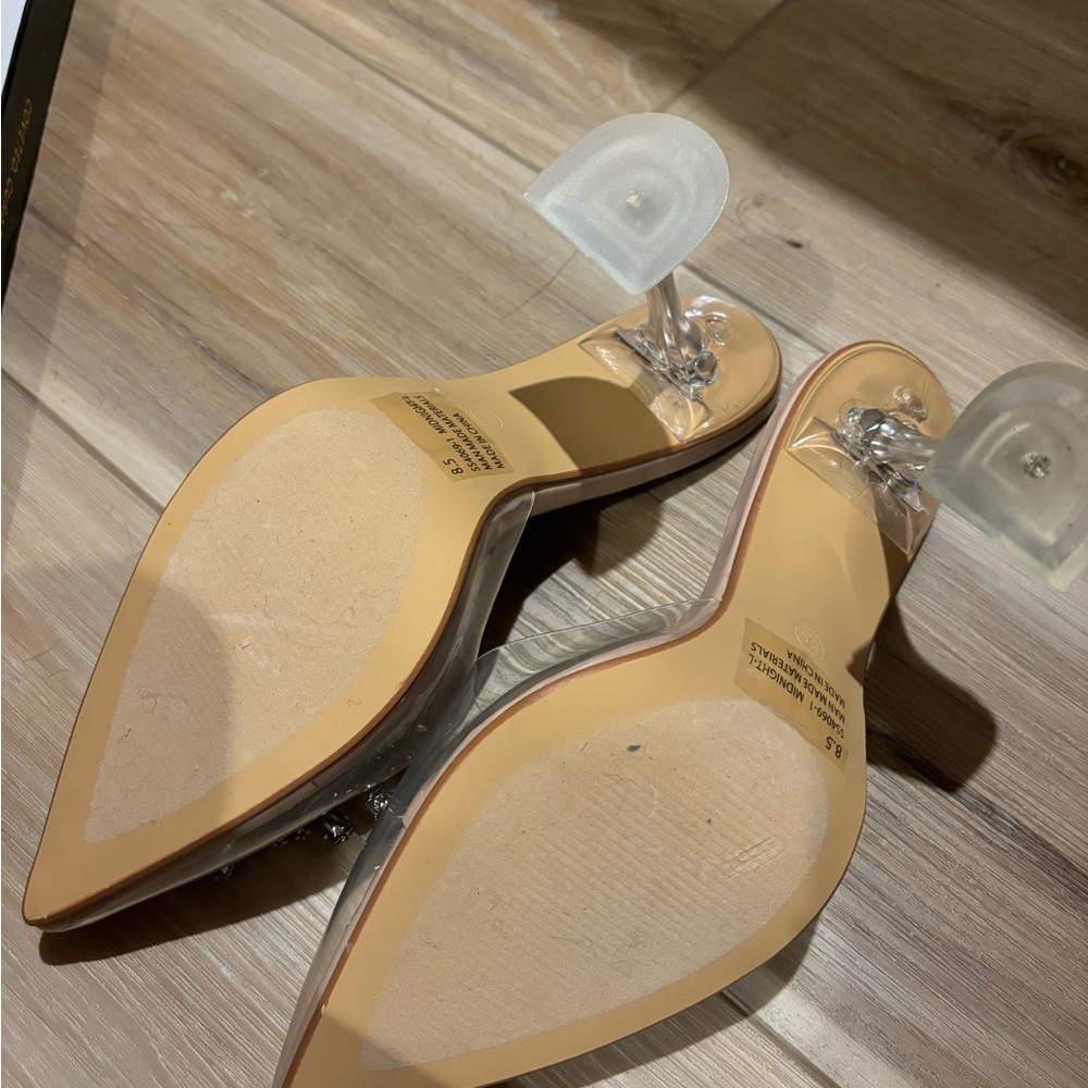 Lulus slides size 8.5 - Picture 2 of 2